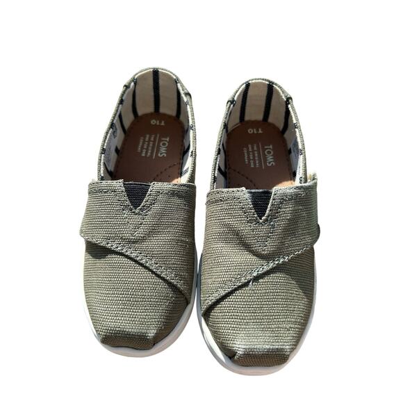 TOMS Unisex Tiny Alpargata Espadrilles – Size 10 T, Eco-Friendly Kids' Loafers - Picture 3 of 5